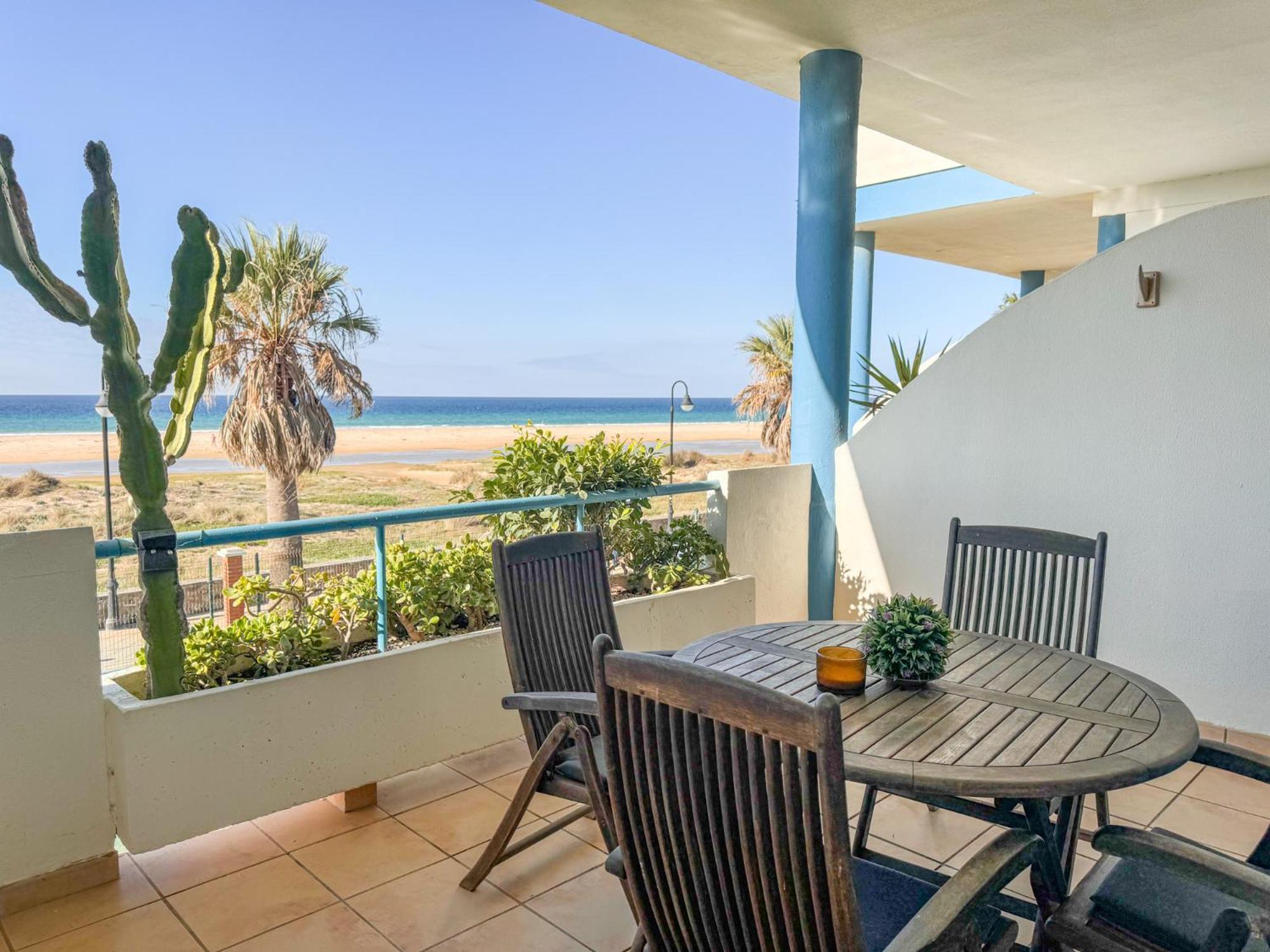 Tarifa Cozy House - Beach Front, Pool, Parking Apartment Luaran gambar